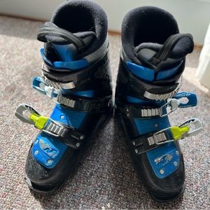 Nordica Youth Downhill Ski Boots 23.5